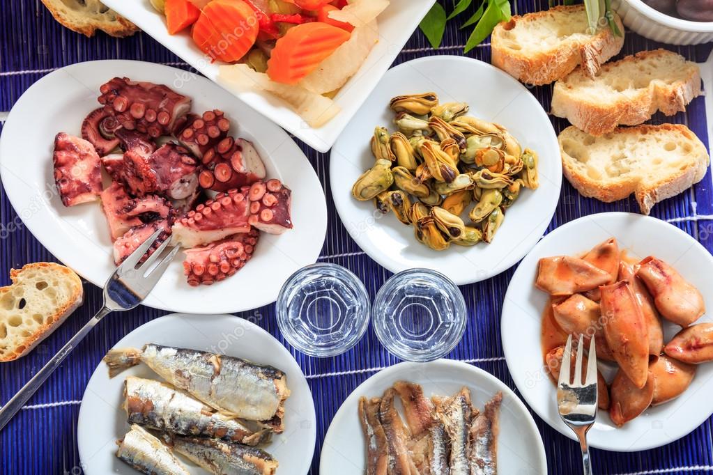 depositphotos_125178294-stock-photo-two-glasses-of-ouzo-and